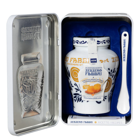 Latta Zenzero Fabbri con cucchiaino e ricettario